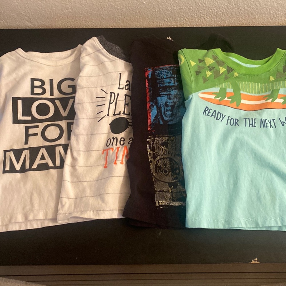 Short sleeve t-shirt bundle